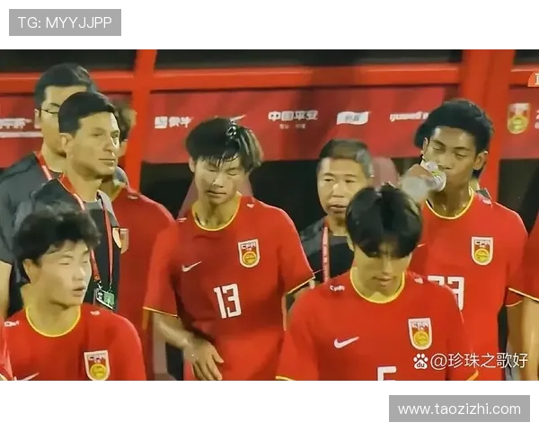 国足半场尴尬遭遇两球落后 射门仅两次